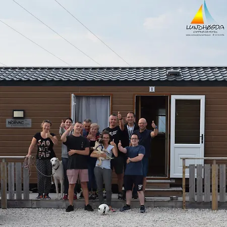 캠프장 Lundhogda Og 2*